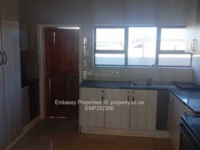 Mt Pleasant Heights: 8-Bed, 6-Bath Home with Borehole