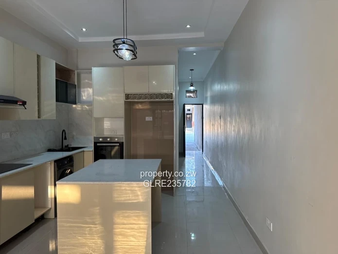 Avondale West Townhouses/Apartments to Let