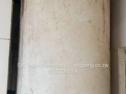 bedsitter in Avenues for sale 