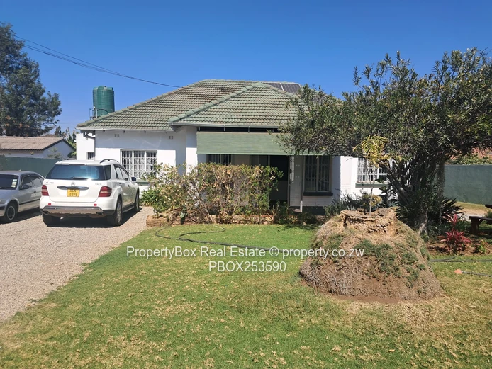 Eastlea Commercial Property for rent available 1 September 2026!