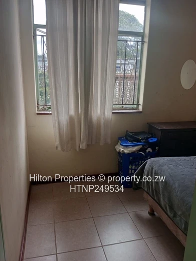 Eastlea 2-Bed Apartment — Borehole & Parking