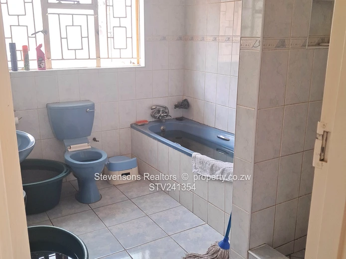 Charming 4 bed House in Bloomingdale 