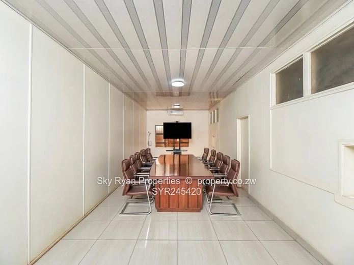 Industrial property for Sale GLEN EAGLES 