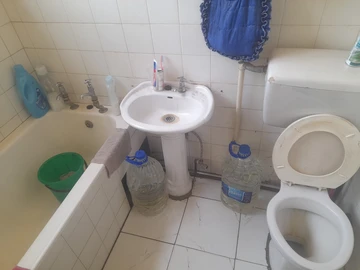 2 Bedroom Flat & Apartment