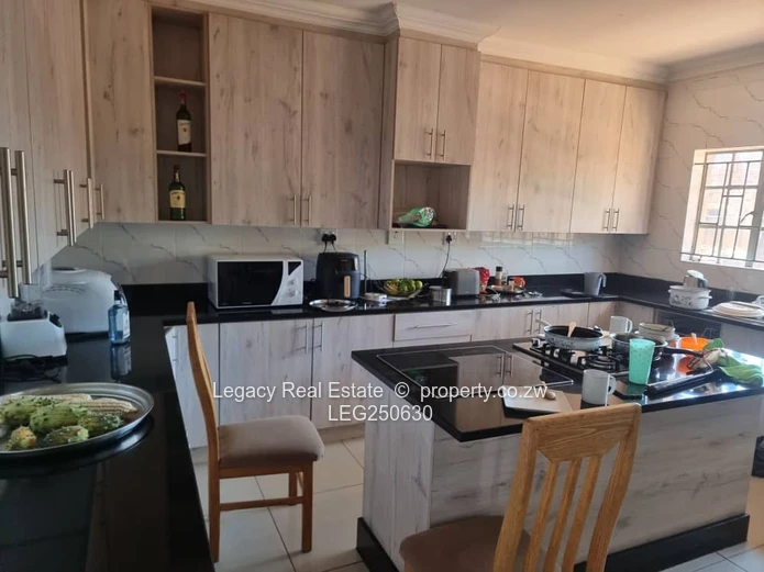 Spacious 5-Bed Westgate Home with Modern Kitchen & Borehole (Sole Mandate)