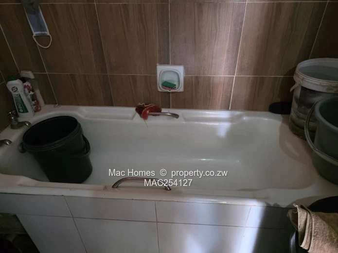 For Sale: 2 Bedroom Flat - Eastview Gardens