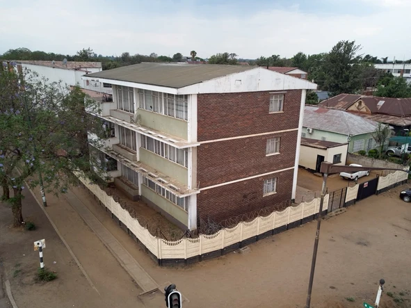 3 Bedroom Flat & Apartment