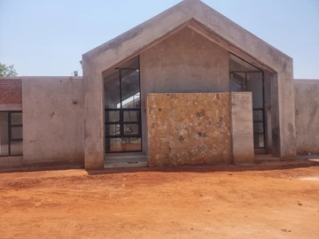 3 Bedroom Flat & Apartment