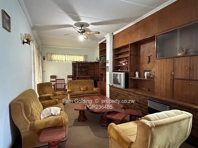 Solid Family Comfort In The Heart Of Hillside.