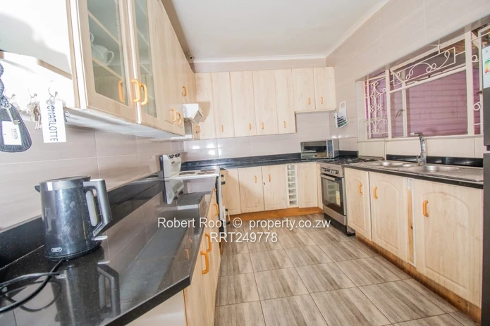 Exceptional fully furnished BNB in Hillside