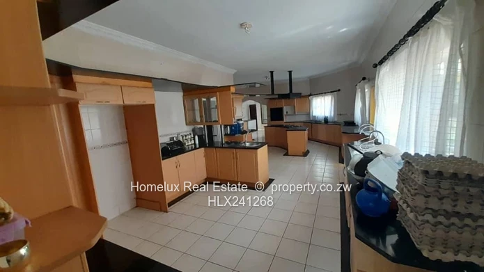 6 bedroom double storey house available for rent in Shawasha Hills estate