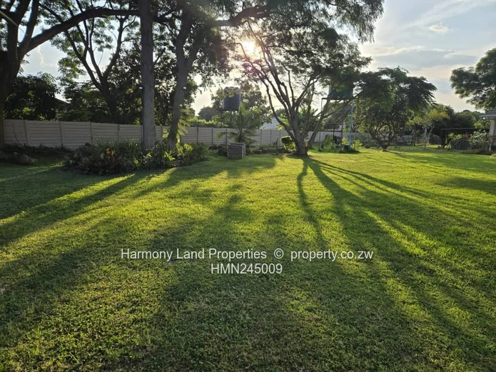 Stunning Modern Home To Let – Bluffhill*  