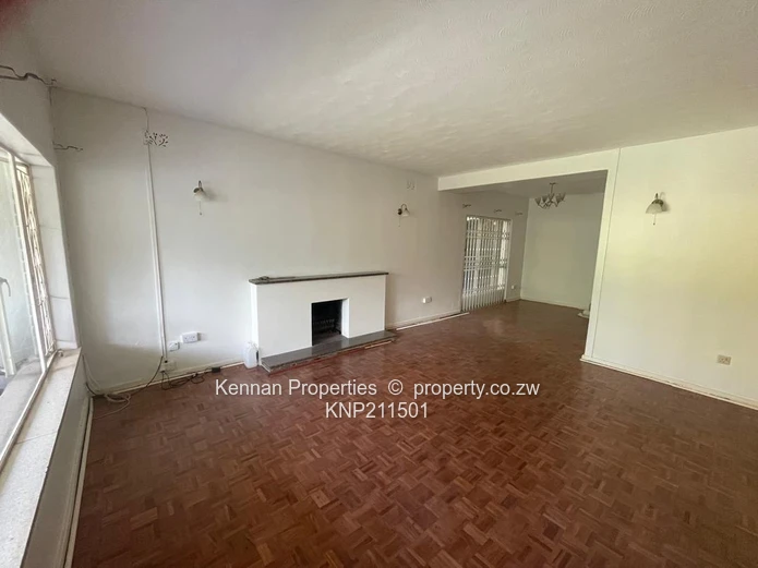 Lovely Garden Flat Close To International School & Arundel Shops (Sole Mandate)