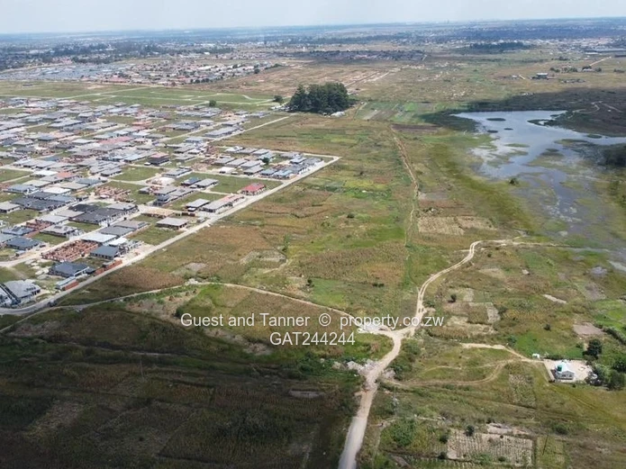 High School stand for Sale in Mabvazuva Estate!!