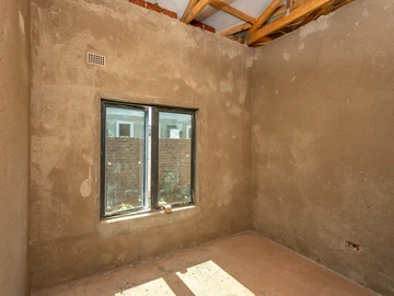3 Bedroom Flat & Apartment