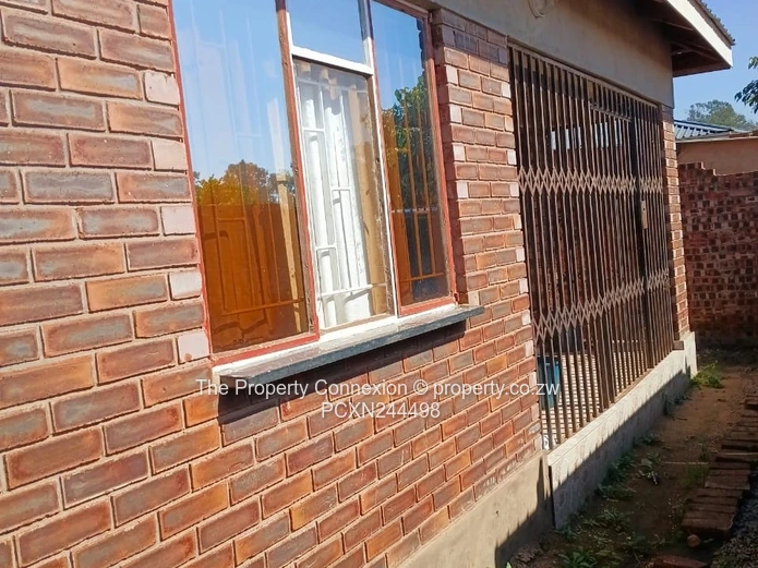 Modern 2-Bedroom Apartment – Whitehouse