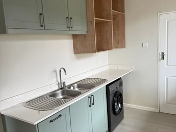 2 Bedroom Garden Flat