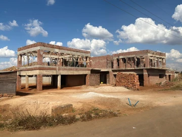 7 Bedroom House