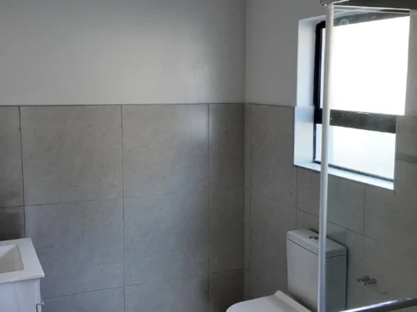 3 Bedroom Flat & Apartment