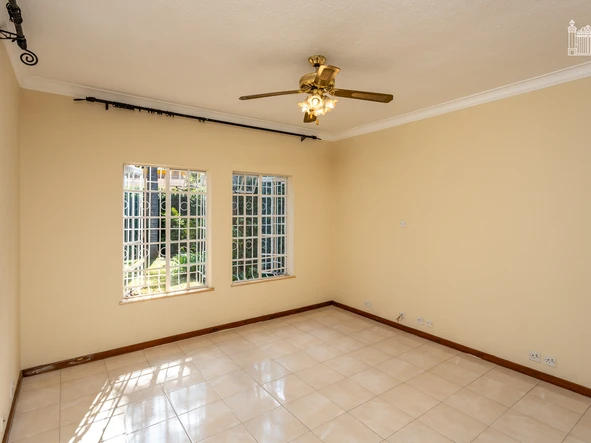 4 Bedroom Garden Flat