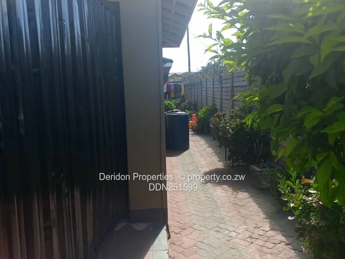 Spacious 5-Bed Family Home on 504m² in Damofalls