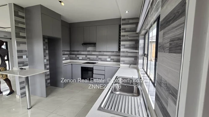 Stylish 3-Bed Townhouse in Strathaven 