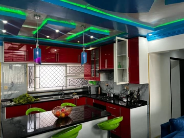 3 Bedroom Flat & Apartment