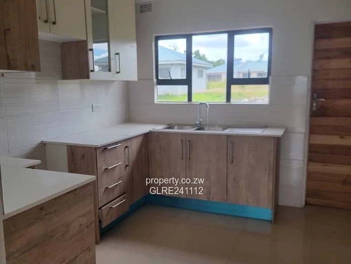 Neat n spacious 3BEDS newly builty CLUSTER APARTMENT TO LET 