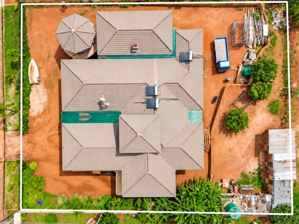 7 Bedroom House
