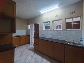 3 Bedroom Garden Flat