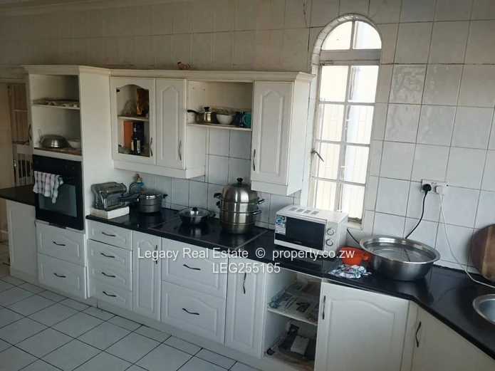 Luxury Fully Furnished 5-Bedroom Home To Let – Borrowdale.
