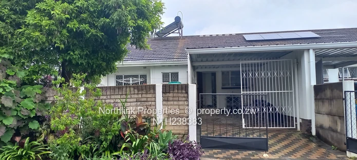 Modern 2 bedroomed garden flat for rental in Avondale 