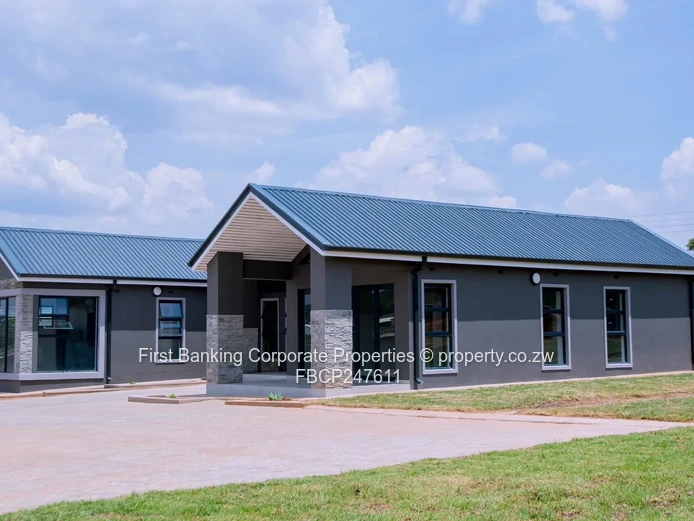 Spacious and Pristine Townhouses To Rent in Glen Lorne off Enterprise Rd