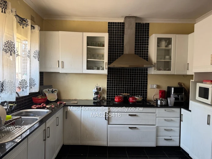 3-Bedroom House For Sale – Bloomingdale