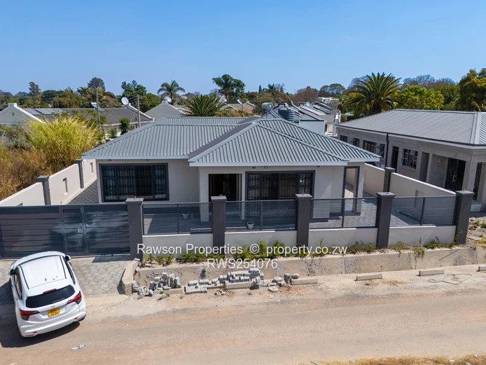 Don't miss this magnificent House in Greendale  (Sole Mandate)