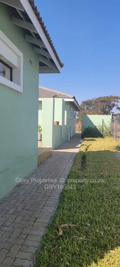 Beautiful Modern Fairview  House To Let