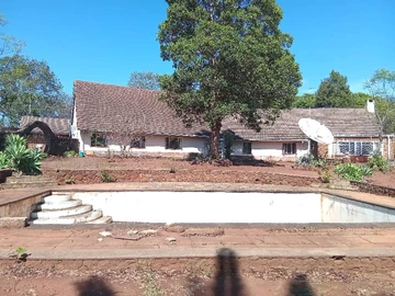 Farm & Agricultural Land