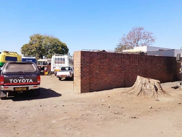 Commercial & Industrial Land