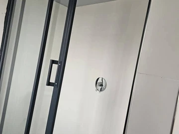 3 Bedroom Flat & Apartment