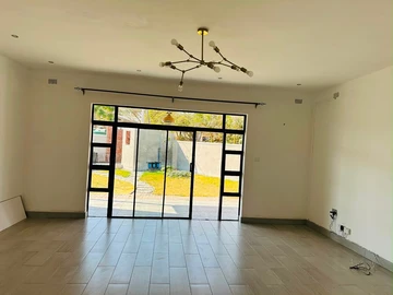 3 Bedroom Flat & Apartment