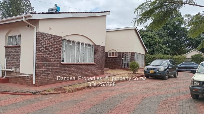 Colne Valley 6-Bed Home on 4,088m² — Borehole & Solar