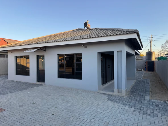 3-Bed, 2-Bath House for Rent in Mabvazuva, Ruwa - Borehole, 400m² Land
