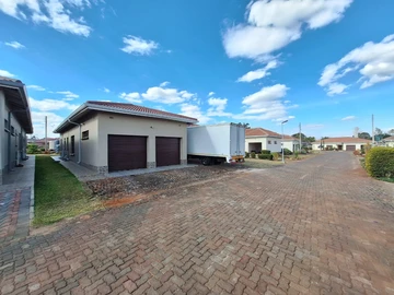 3 Bedroom Townhouse Complex