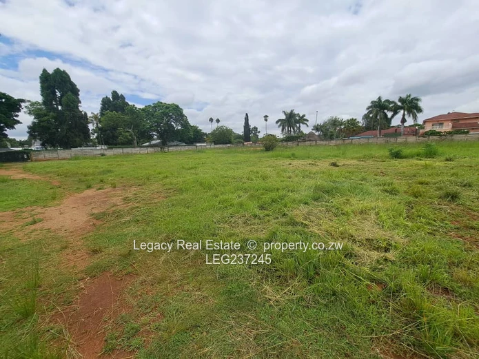 Exclusive 8,119sqm Stand With Borehole,Prime Development Land Just off Borrowdale Road