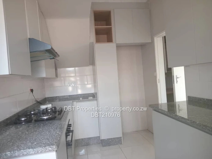 Flat available in Hillside