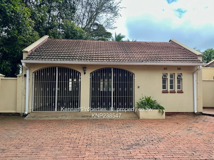 Large Townhouse for Sale in Borrowdale