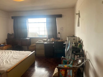 2 Bedroom Flat & Apartment