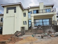 5 Bedroom Flat & Apartment