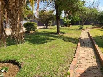 5-Bedroom House for Sale in Upscale Borrowdale, Harare North