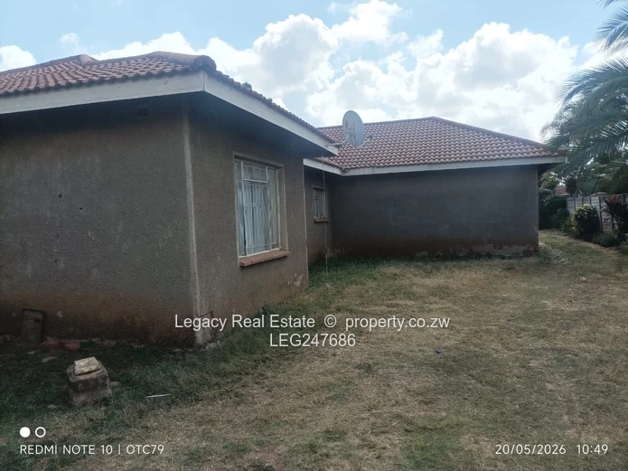 Prime Westgate Family Home With Cottage For Sale